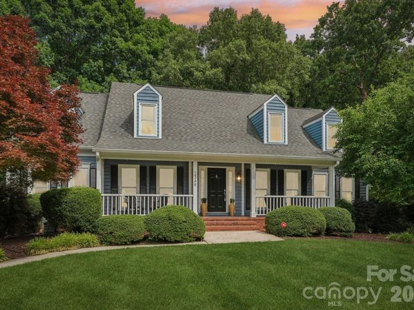 2349 Maria Lynn Court , Gastonia, NC 28056