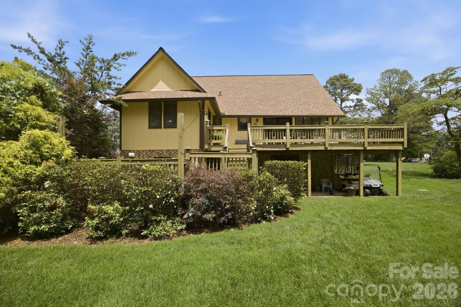 220 Shoreline Loop  Mooresville, NC 28117