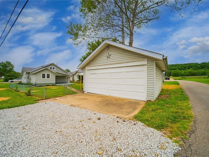 3970 Roberts Addition, Zanesville, OH 43701 Photo 8