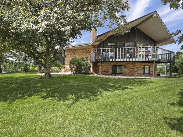 4539 Stonewood Drive, Middleton, WI 53562