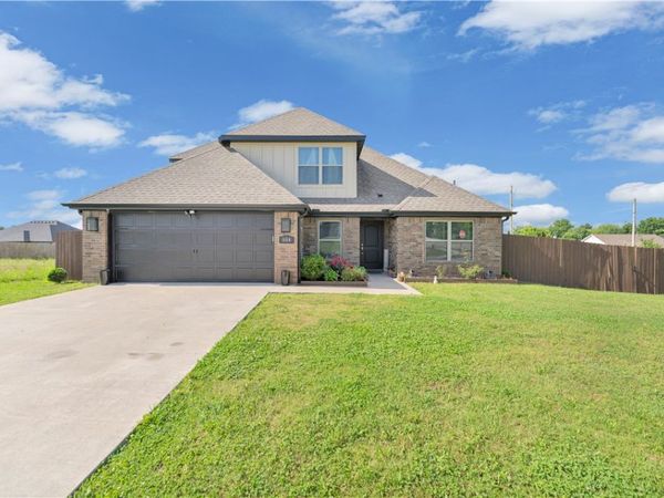 804 W Shane Court , Siloam Springs, AR 72761