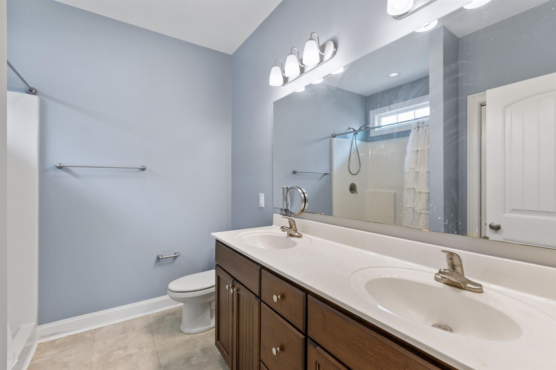 305 Long Meadow Dr.  Photo 11