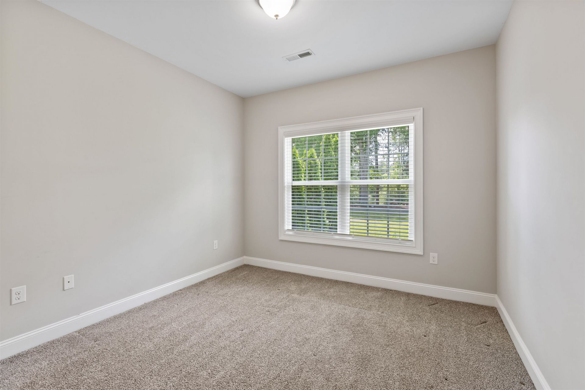 305 Long Meadow Dr.  Photo 18