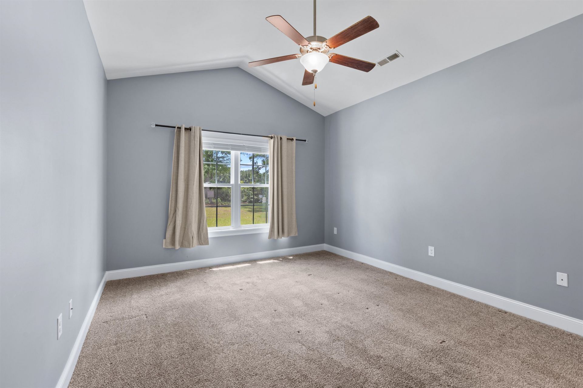 305 Long Meadow Dr.  Photo 9