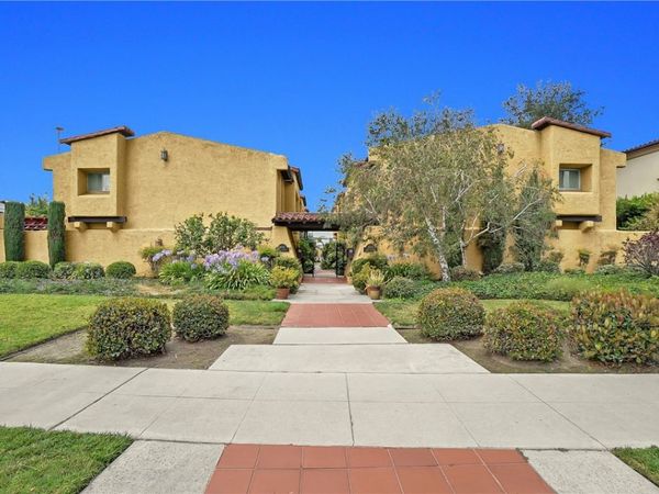 1025 Holly Avenue, Unit 9, Arcadia, CA 91007