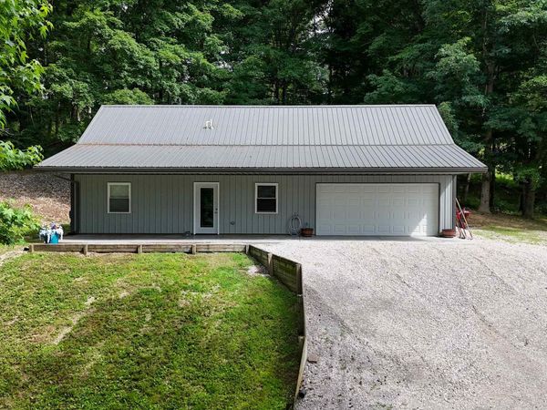 10422 E State Road 70, Evanston, IN 47531