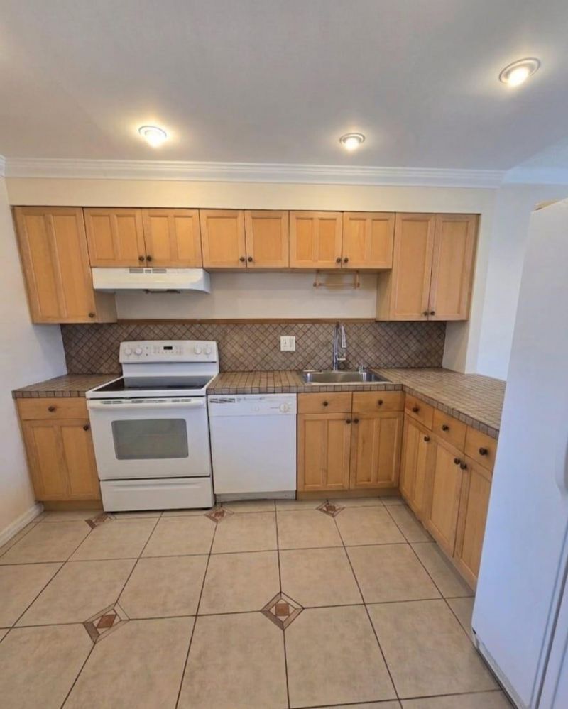 2900 N Palm Aire Drive N, Unit 405, Pompano Beach, FL 33069 Photo
