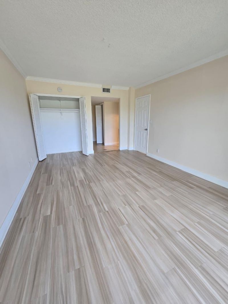 2900 N Palm Aire Drive N, Unit 405, Pompano Beach, FL 33069 Photo