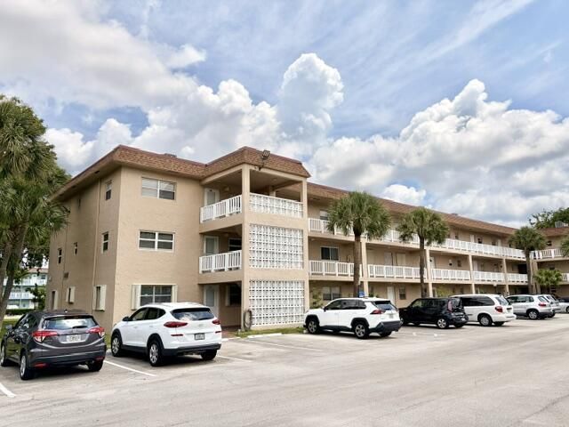 608 SW Natura Boulevard, Unit Apt 202, Deerfield Beach, FL 33441 Photo