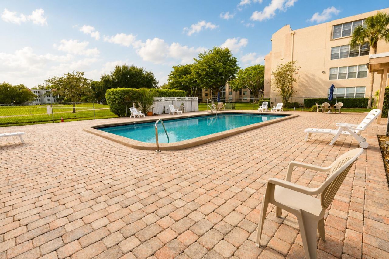 9491 Evergreen Place, Unit 307, Davie, FL 33324 Photo