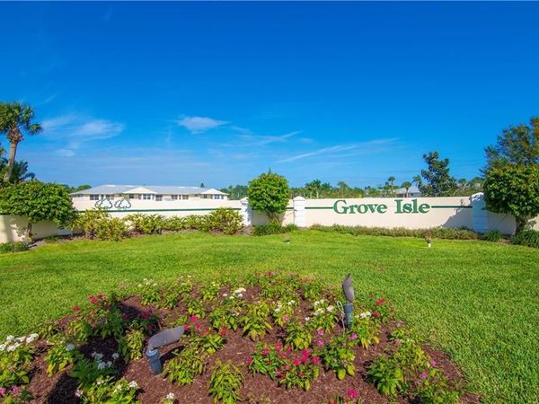 740 Lake Orchid Circle, Unit 104, Vero Beach, FL 32962