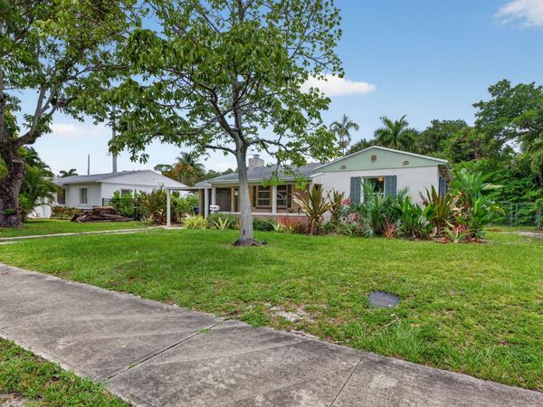 841 SW 18th Court, Fort Lauderdale, FL 33315