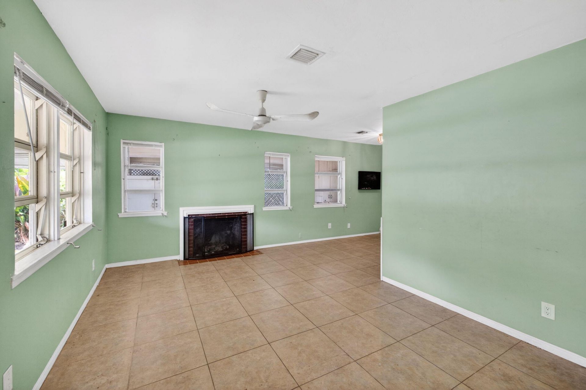841 SW 18th Court, Fort Lauderdale, FL 33315 Photo
