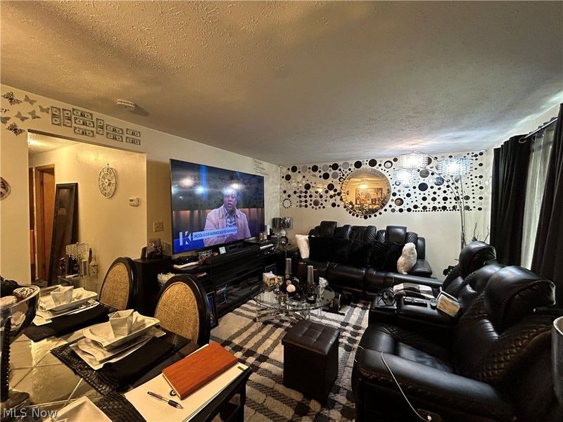 1422 E 264th Street, Euclid, OH 44132 Photo 3