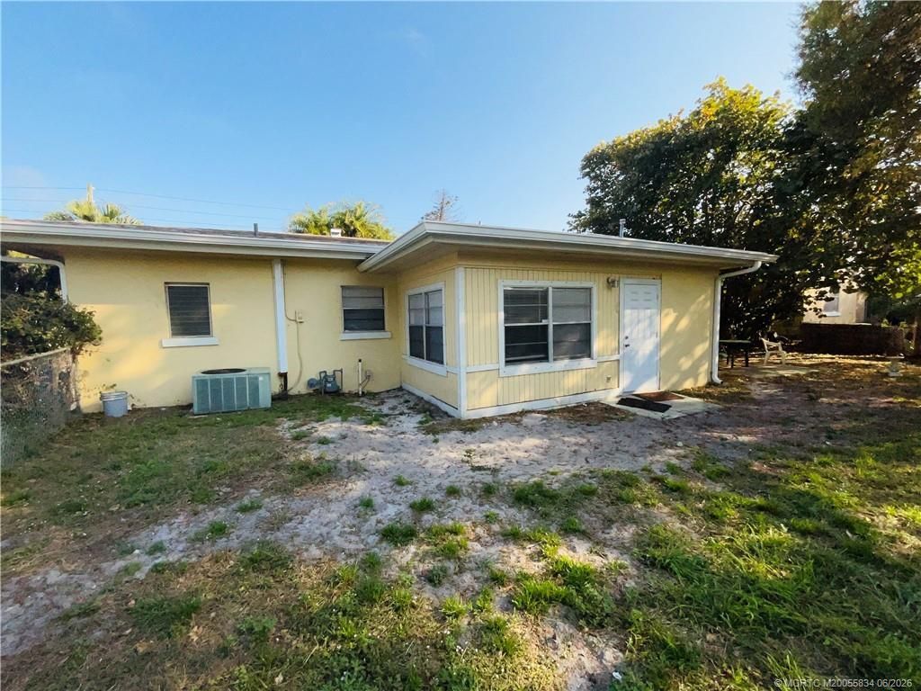 1701 Sunrise Boulevard, Fort Pierce, FL 34950 Photo