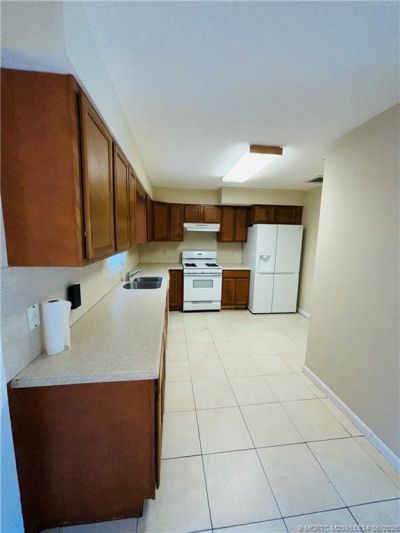 1701 Sunrise Boulevard, Fort Pierce, FL 34950 Photo