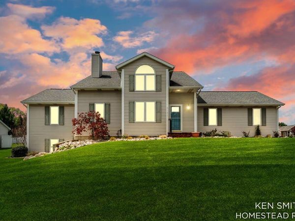 5131 Windybrook Drive SW, Grandville, MI 49418