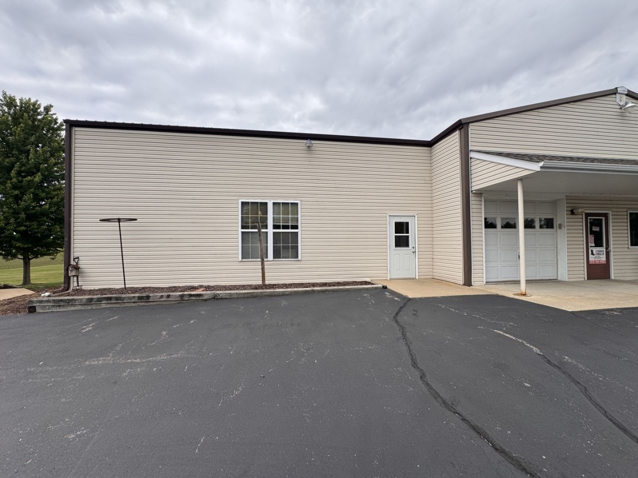 404 Railroad Street , Kingston, IL 60145