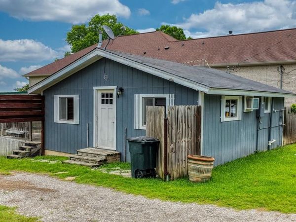 1028 W Lake Drive, Weatherford, TX 76087