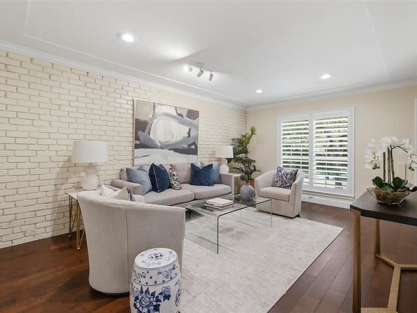 1357 Roaring Springs Road, Fort Worth, TX 76114