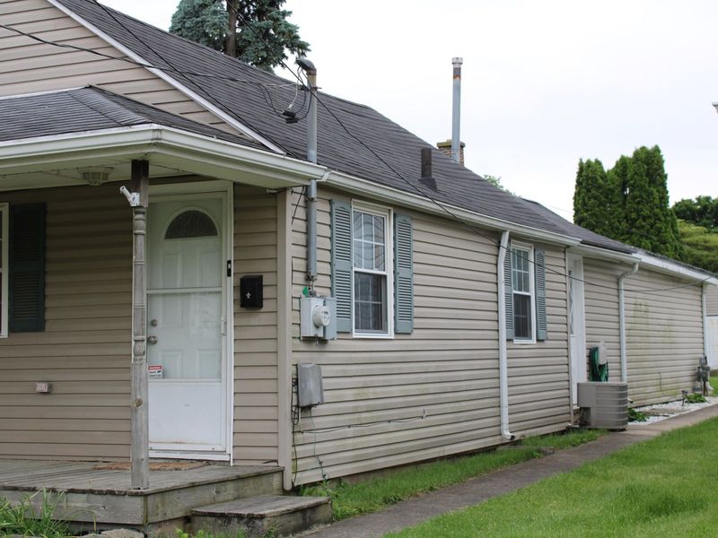 317 S Miami Avenue, Bradford, OH 45308 Photo 2