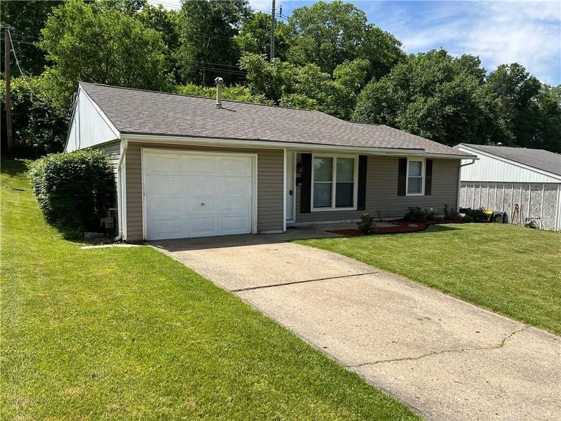 1213 Mayrose Drive, Dayton, OH 45449 Photo 2