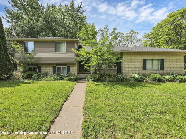 2356 Hinge Drive, Troy, MI 48083