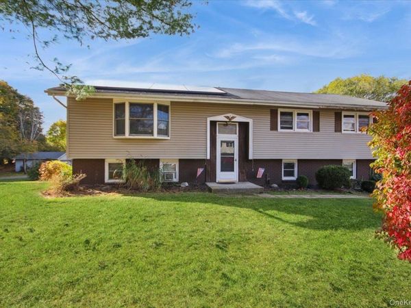 1 Blossom Hill Drive , Marlboro, NY 12542