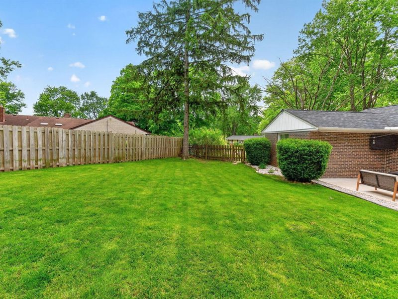 348 Iroquois Park Place, Columbus, OH 43230 Photo 36