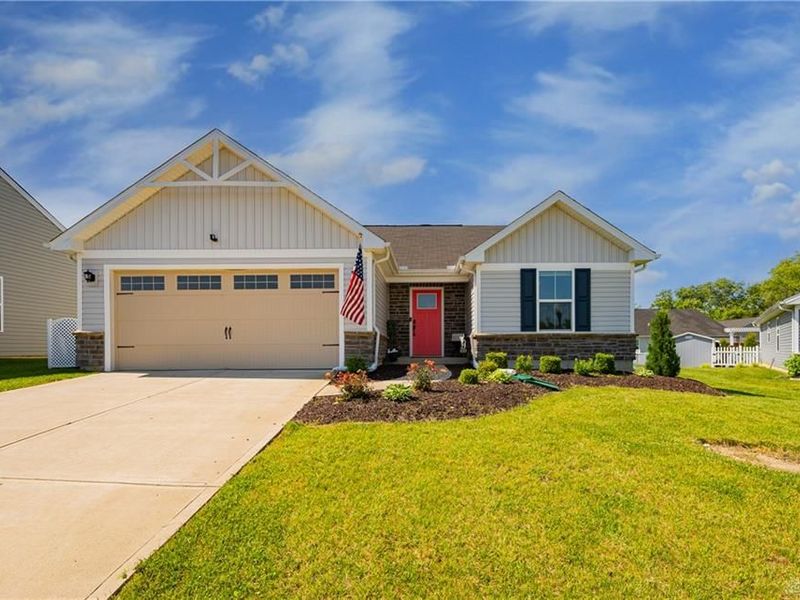 4028 Lupine Way, Tipp City, OH 45371 Photo 2