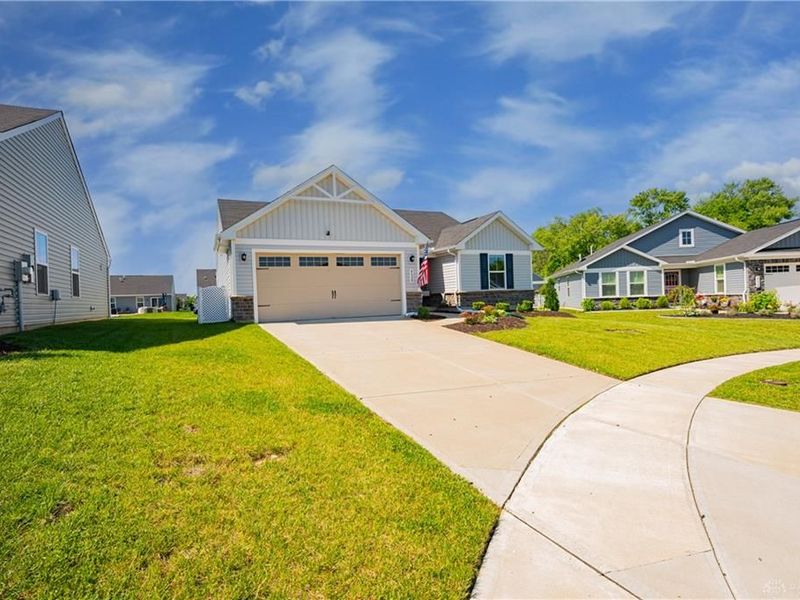 4028 Lupine Way, Tipp City, OH 45371 Photo 4