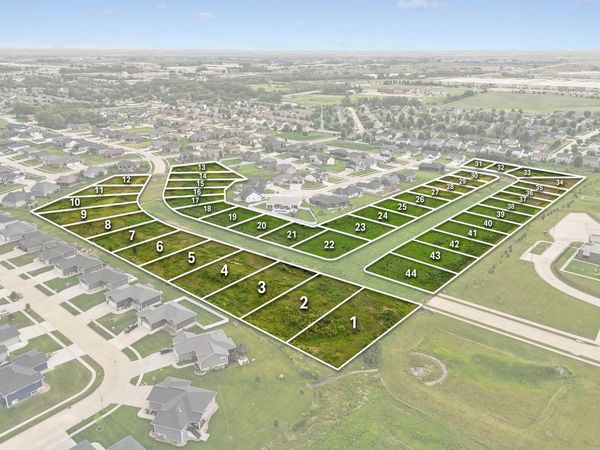 Lot 33 Vera Way , Cedar Falls, IA 50613