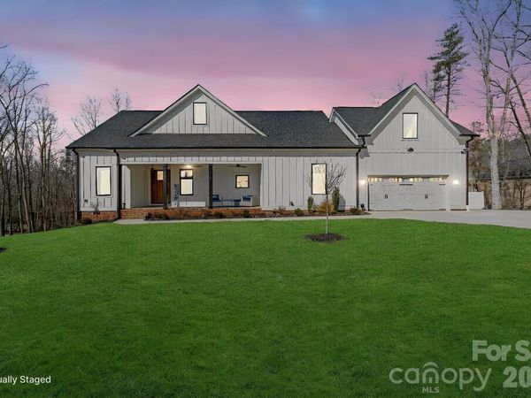 128 Laurel Ridge Drive , Statesville, NC 28677