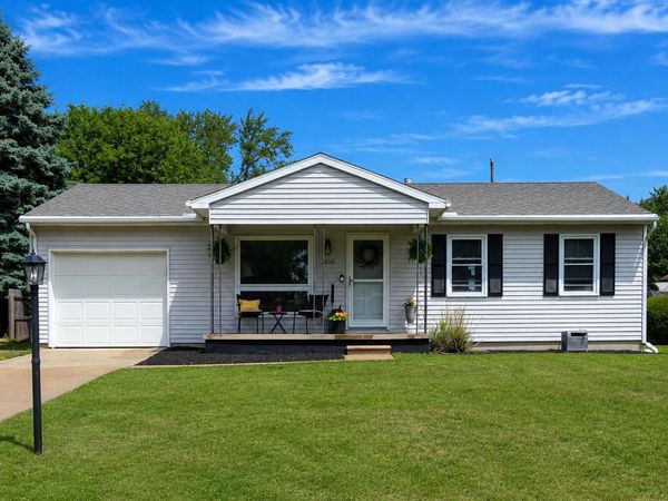 5650 Poplar Drive, Jackson, MI 49201