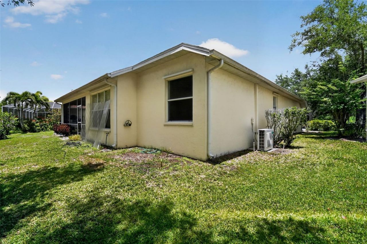 11226 Primrose Circle , Bradenton, FL 34202 Photo