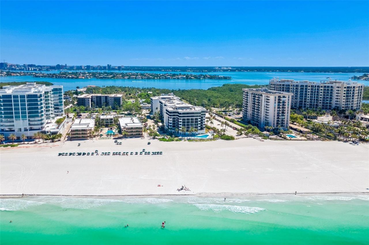 1100 Benjamin Franklin Drive , Unit 305, Sarasota, FL 34236 Photo