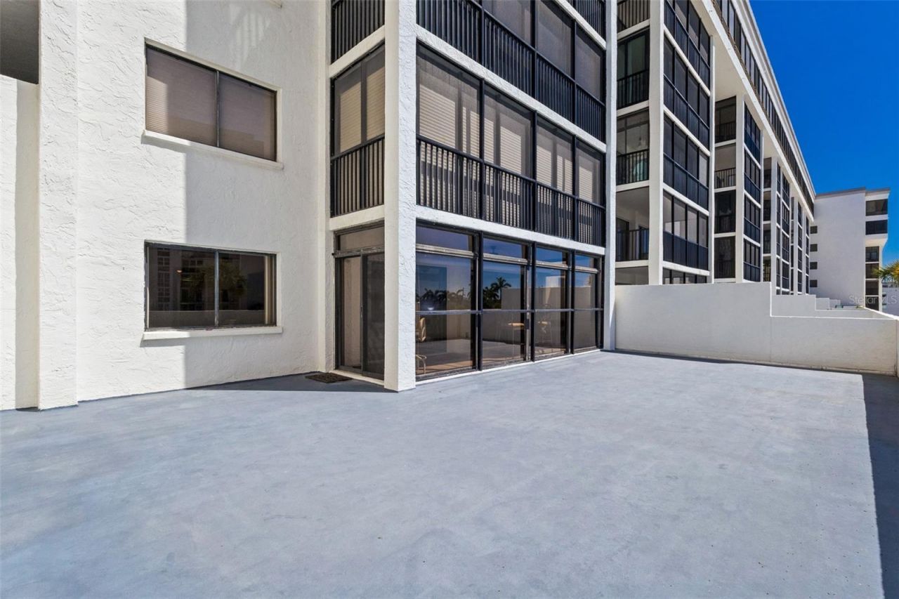 1100 Benjamin Franklin Drive , Unit 305, Sarasota, FL 34236 Photo