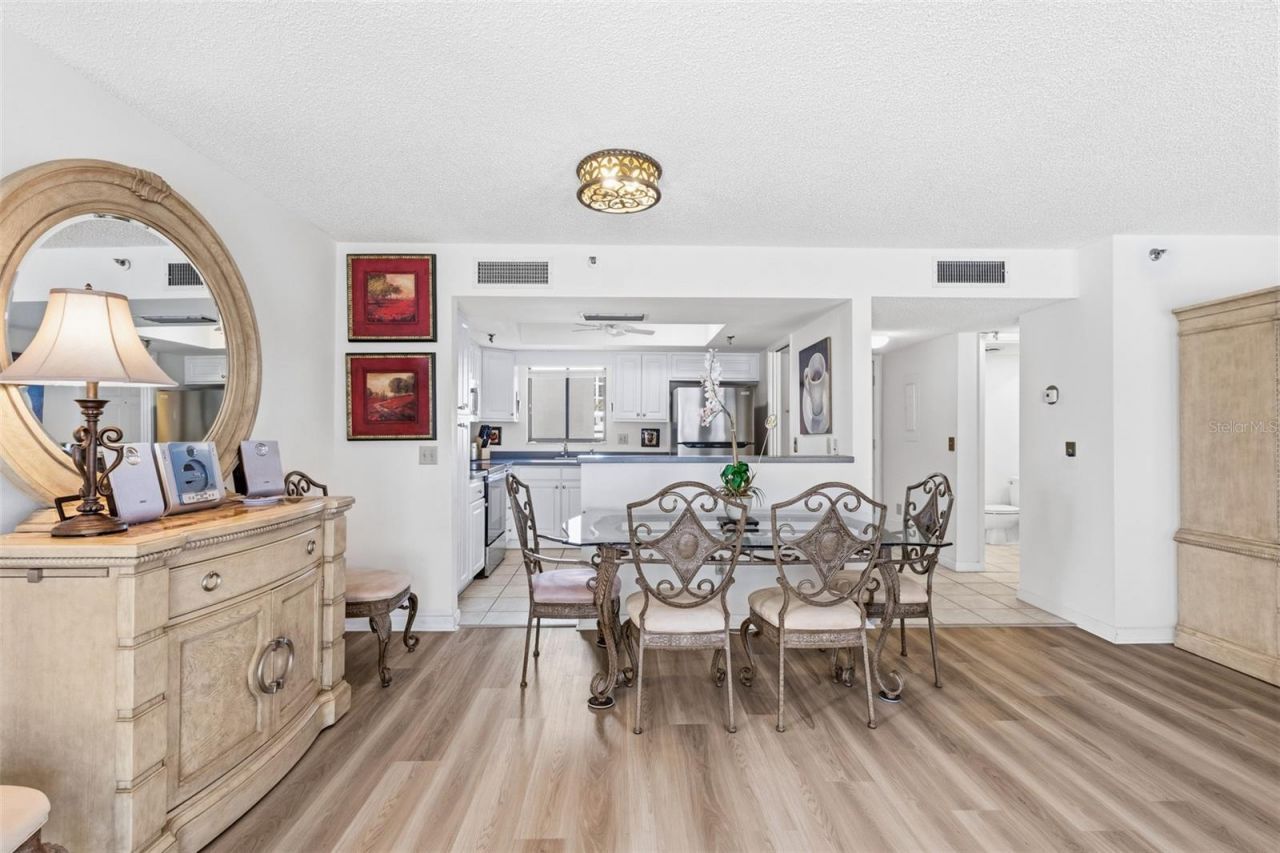 1100 Benjamin Franklin Drive , Unit 305, Sarasota, FL 34236 Photo