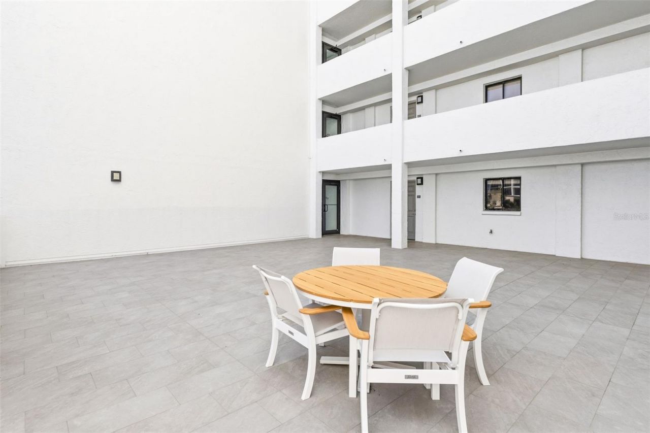 1100 Benjamin Franklin Drive , Unit 305, Sarasota, FL 34236 Photo