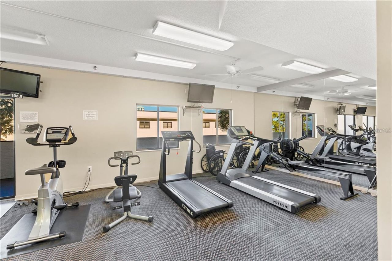 1100 Benjamin Franklin Drive , Unit 305, Sarasota, FL 34236 Photo