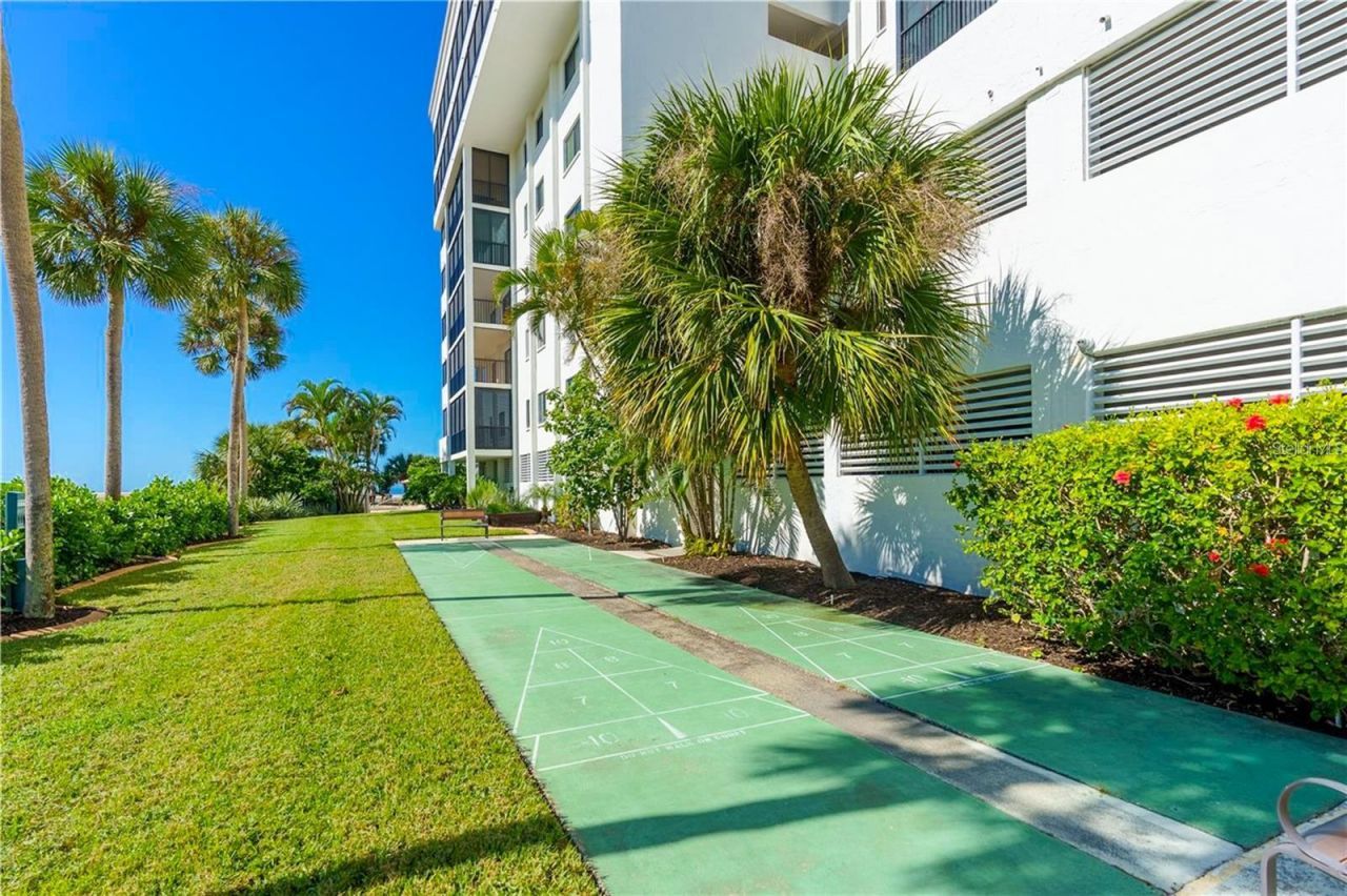 1100 Benjamin Franklin Drive , Unit 305, Sarasota, FL 34236 Photo