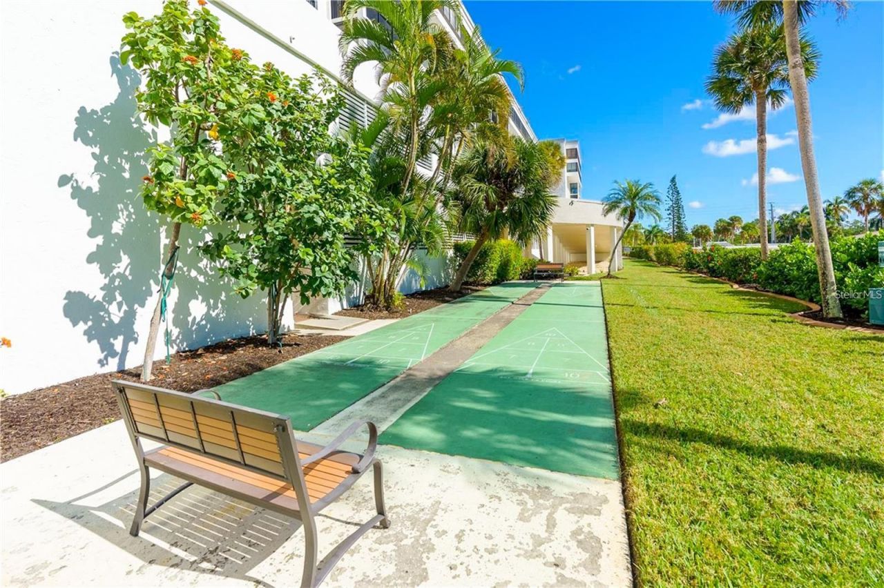 1100 Benjamin Franklin Drive , Unit 305, Sarasota, FL 34236 Photo