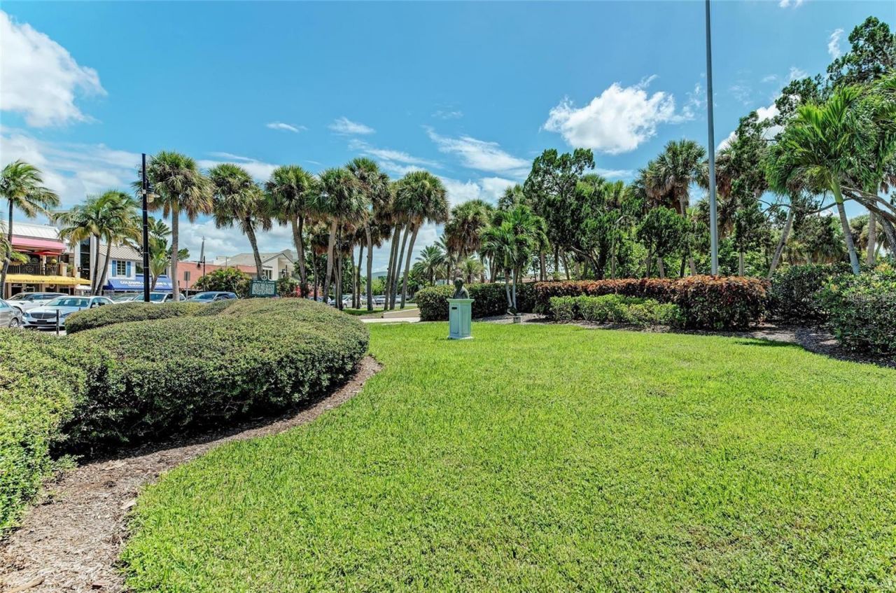 1100 Benjamin Franklin Drive , Unit 305, Sarasota, FL 34236 Photo
