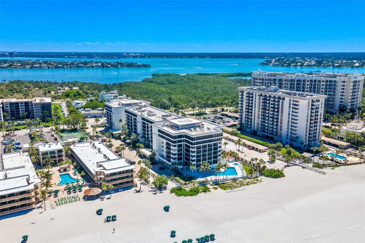 1100 Benjamin Franklin Drive , Unit 305, Sarasota, FL 34236 Photo