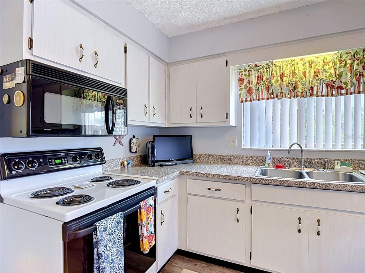 12913 Fairway Drive , Unit D, Hudson, FL 34667 Photo