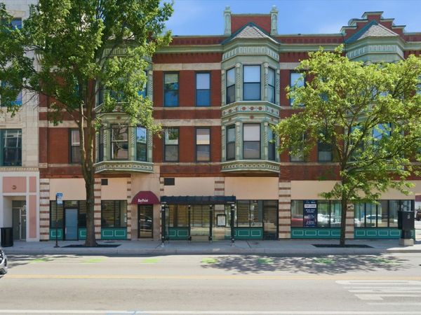 3175 N Lincoln Avenue , Unit 302, Chicago, IL 60657