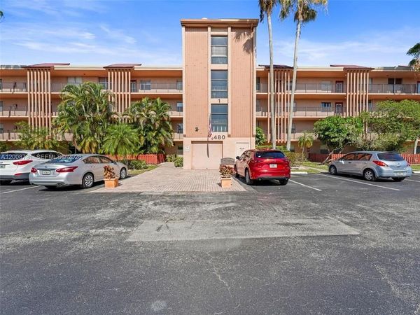 480 NW 76th Avenue, Unit 205, Margate, FL 33063