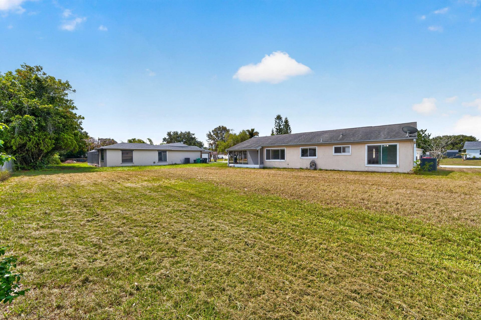 261 SW Cherryhill Road, Port Saint Lucie, FL 34953 Photo