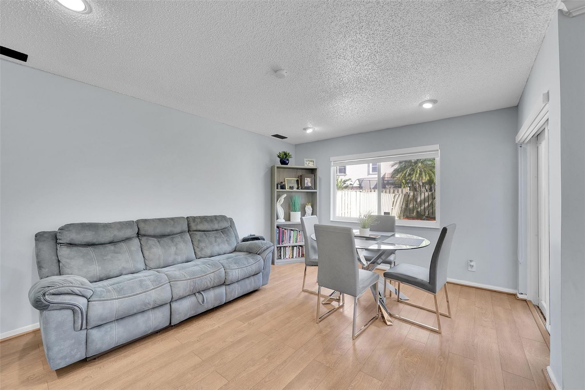 10615 NW 12th Court, Plantation, FL 33322 Photo