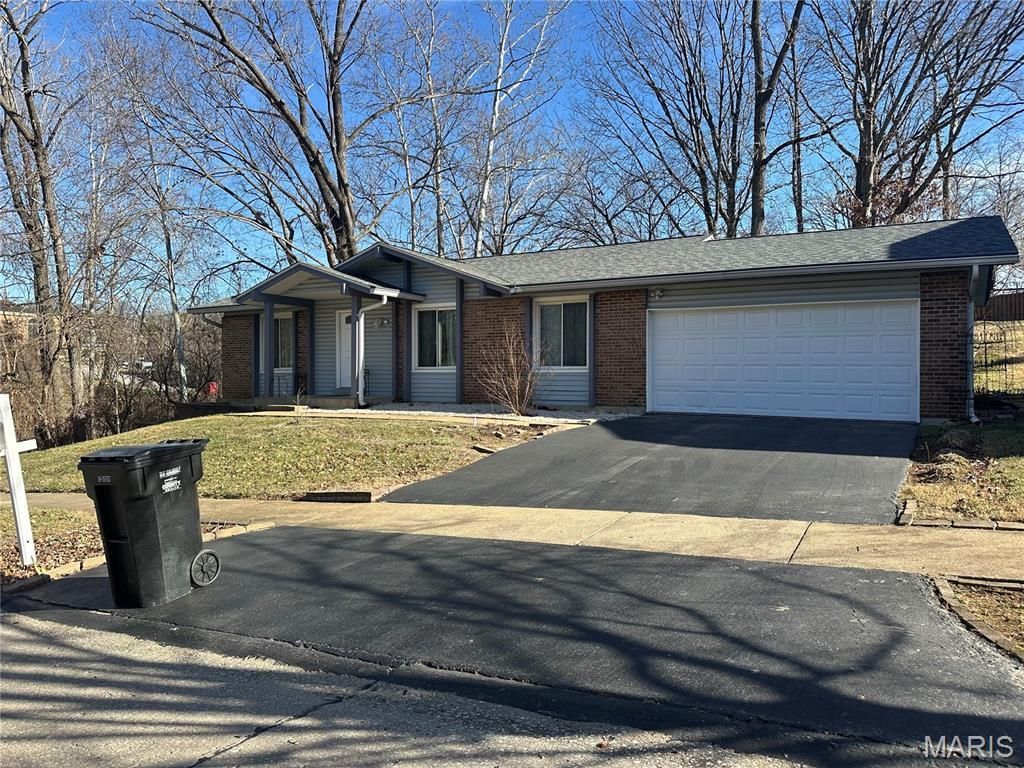 1206 Crested View Drive , Saint Louis, MO 63146 Main Photo